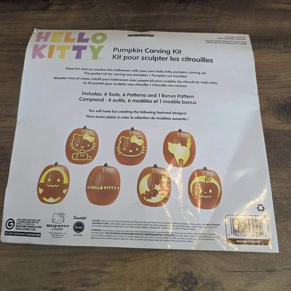 Hello Kitty Pumpkin Carving Kit 1 Set Includes 4 Tools 6 Patterns‎ 1 Bonus